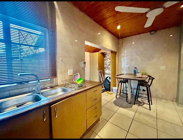3 BEDROOM HOUSE FOR SALE IN VANDERBIJLPARK CW 6